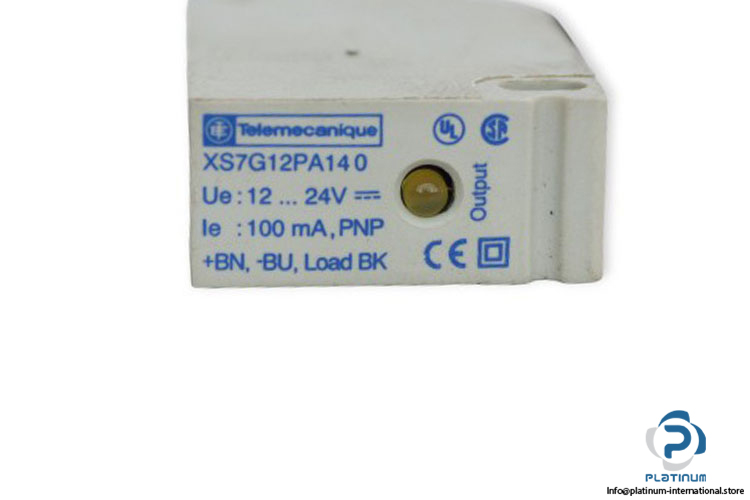 telemecanique-XS7G12PA140-inductive-proximity-sensor-(New)-1