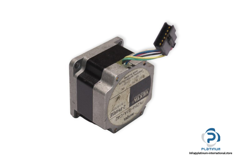 vexta-PK264-01A-C42-stepping-motor-used-1