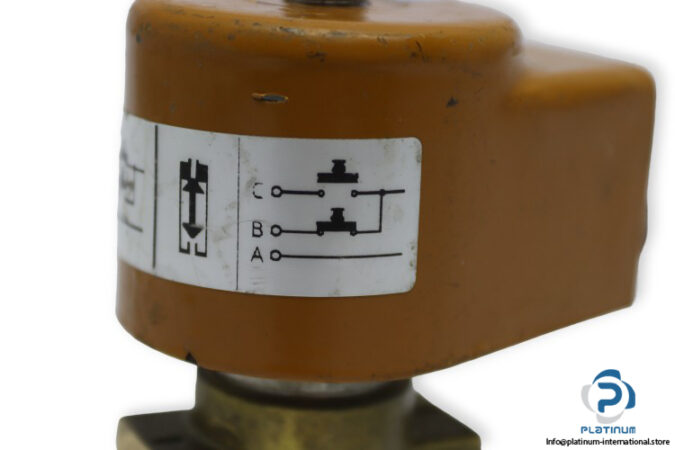 125K01-solenoid-valve-(used)-3