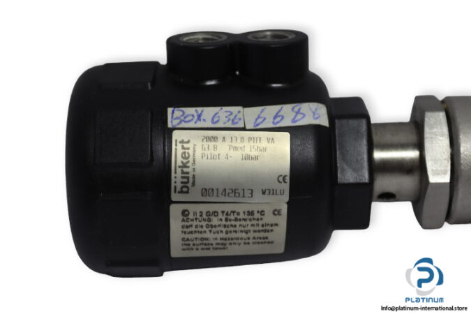 Burkert-2000-A-13.0-PITFE-VA-G3_8-2_2-way-angle-seat-valve-(used)-2