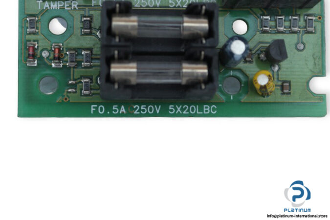 CS8032-AB-circuit-board-(used)-1