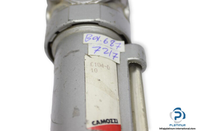 Camozzi-C104-D10-filter-regulator-(used)-1