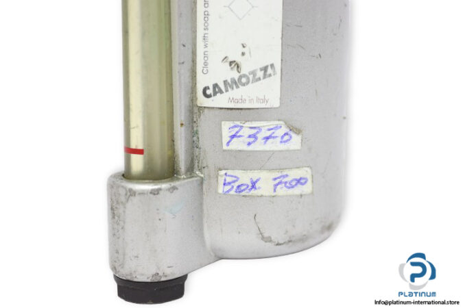 Camozzi-C202-L00-lubricator-(used)-2