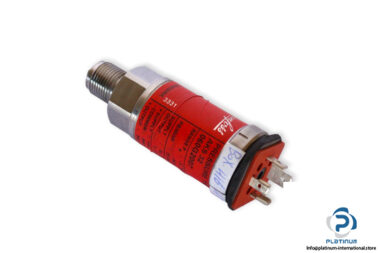 Danfoss-AKS-32-060G2007-pressure-transmitter-(used)