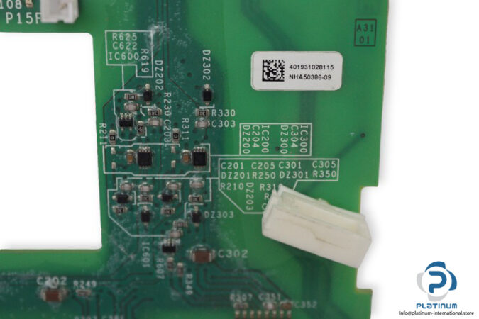 NHA50381_01-circuit-board-(used)-1