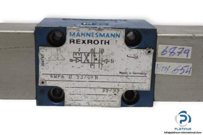 Rexroth-4WP-6-D53_OFN-directional-valve-with-fluidic-actuation-(used)-1