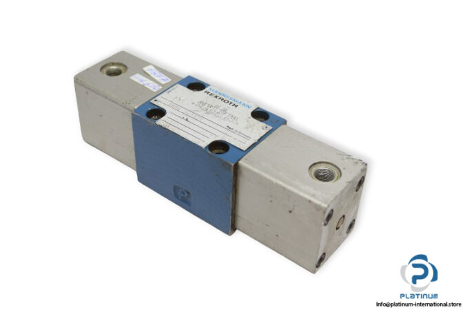 Rexroth-4WP-6-J53_N-directional-valve-with-fluidic-actuation-(used)