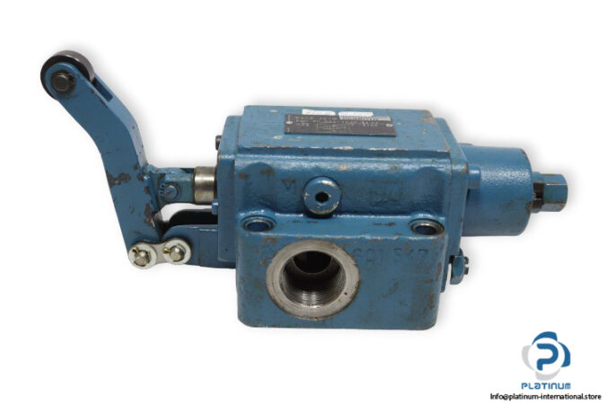 Rexroth-R900469497-directional-control-valve-(used)-3