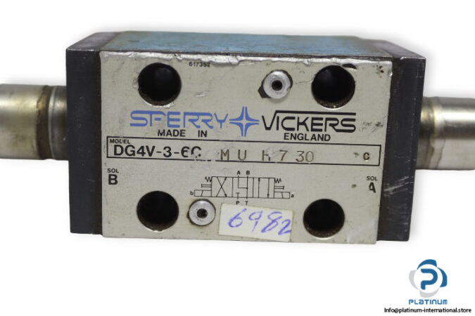 Vickers-DG4V-3-6C-M-U-H-7-30-solenoid-operated-directional-valve-(used)-1