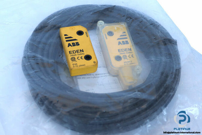 abb-2TLA020051R0600-non-contact-safety-sensor-(new)-2