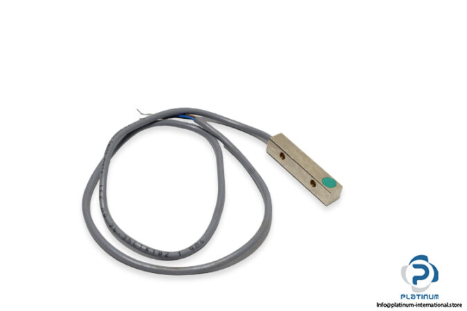 baumer-IFF-08.24.35L1-inductive-sensor