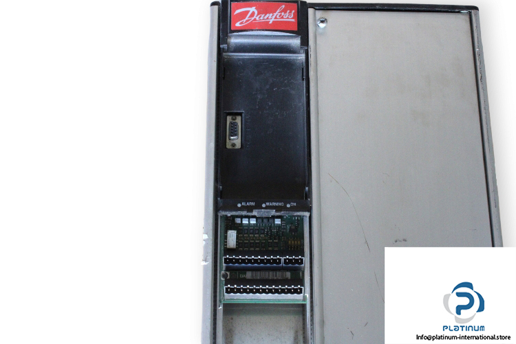 danfoss-VLT5027PT5C20STR3DLF30A00C0-variable-frequency-drive-(used)-1