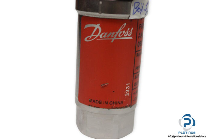 danfoss-aks-33-060g2051-pressure-transmitter-used-3