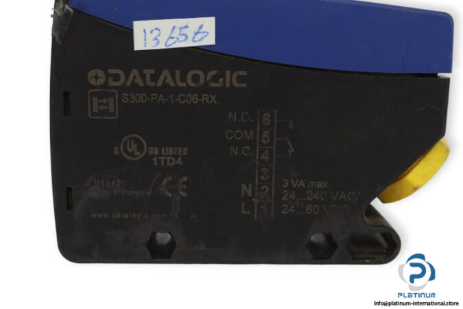 datalogic-S300-PA-1-C06-RX-diffuse-proximity-sensor-(used)-1