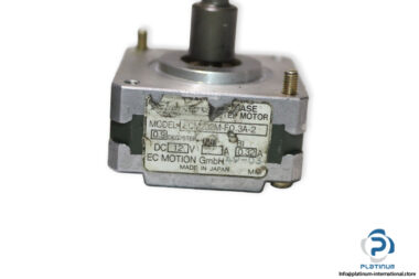 ec-motion-ECM232M-F0.3A-2-stepping-motor-(used)-1