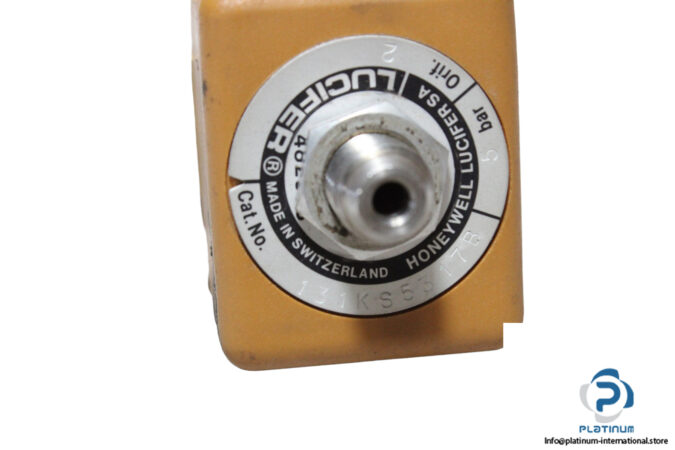 lucifer-131KS5317B-single-solenoid-valve-used-3