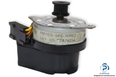 nmb-PM35S-048-HPK2-stepping-motor-(used)-1