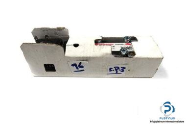 NORGREN-SXE9573-180-00-SOLENOID-VALVE-SUBPLATE-_675x450.jpg