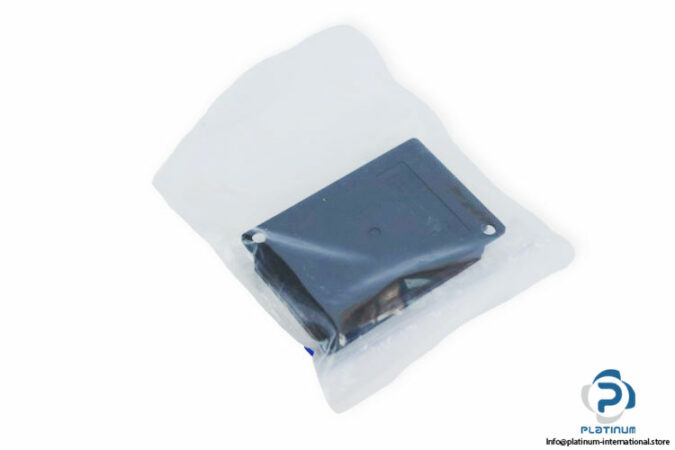 omron-E3FB-RP21-photoelectric-sensor-(new)-2