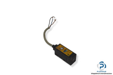 omron-E3S-2DB4-through-beam photoelectric-sensor-receiver