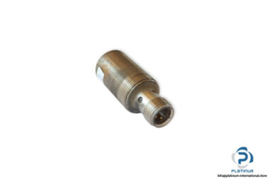 pepperl-fuchs-NBB8-18GM30-E2-V1-inductive-sensor-(used)