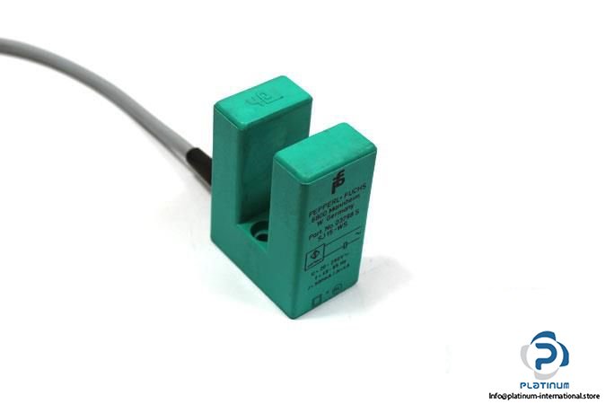 PEPPERLFUCHS-SJ15-WS-INDUCTIVE-SLOT-SENSOR3_675x450.jpg