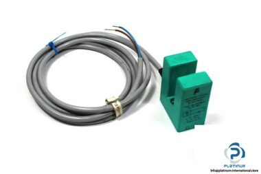 PEPPERLFUCHS-SJ15-WS-INDUCTIVE-SLOT-SENSOR_675x450.jpg