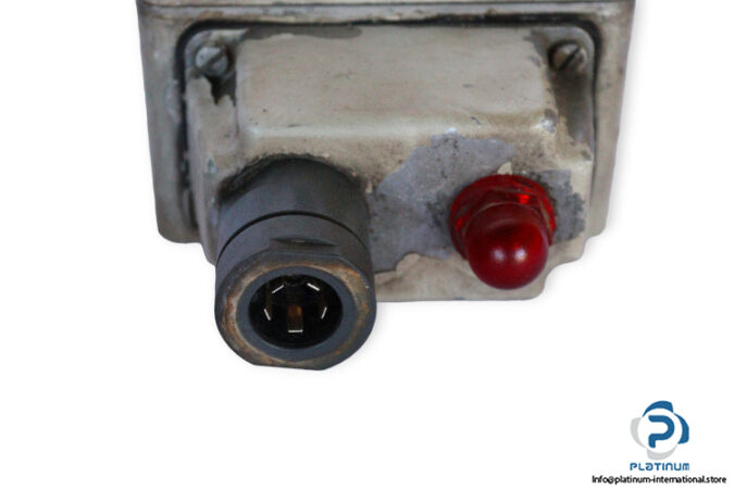 rexroth-HED2-OA21_63-pressure-switch-(used)-2