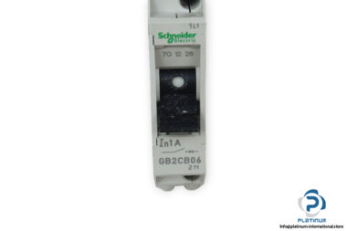 schneider-GB2CB06-circuit-breaker-(New)-1