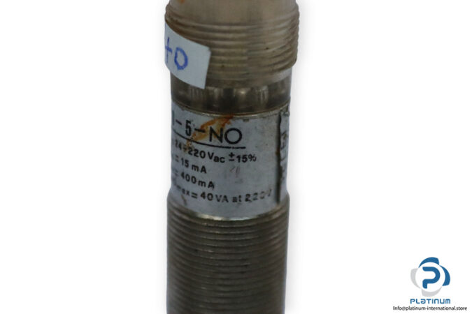 selet-C18-5-NO-inductive-sensor-used-3