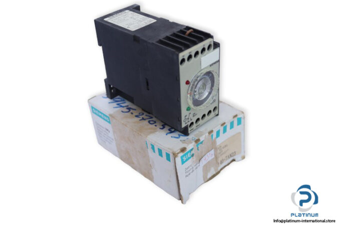 siemens-7PU2040-7AN23-time-delay-relay-(New)