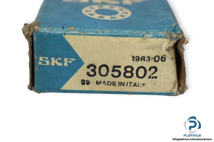 skf-305802-cam-roller-(new)-(carton)-1