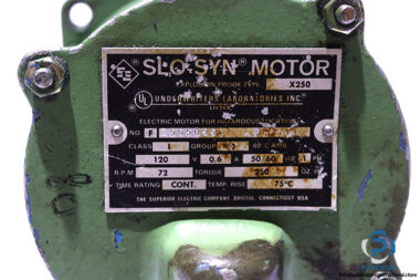 slo-syn-motor-X250-synchronous-motor-(used)-1