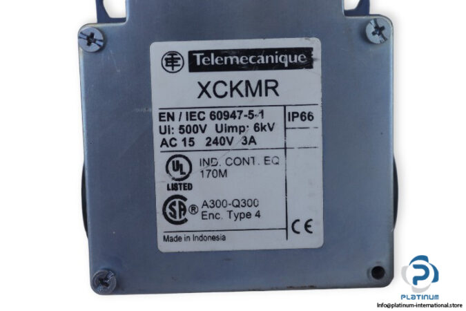 telemecanique-XCKMR54D1H29-limit-switch-(Used)-1