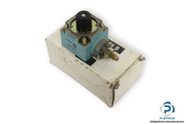 telemecanique-ZCK-E05-limit-switch-head-(new)