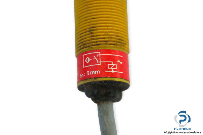 turck-BI5-S18-AZ3X-inductive-sensor-(Used)-4