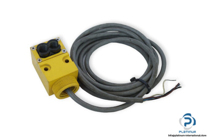 turck-FO-VB-UNP6X-photoelectric-sensor-(used)