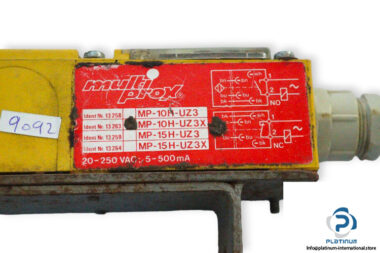 turck-MP-10H-UZ3X-inductive-proximity-switch-(Used)-1