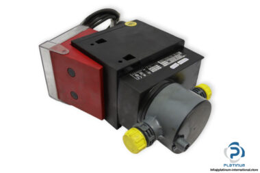 Grundfos-DDC-6-10-AR-PVC_V_C-F-31U2U2FG-compact-diaphragm-metering-pump-(used)