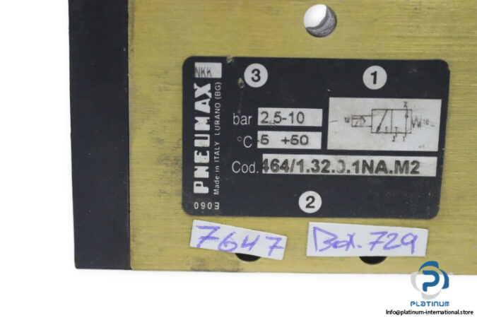 Pneumax-464_1.32.0.1NA.M2-pneumatic-valve-(used)-2