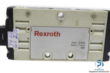 Rexroth-0-820-058-026-single-solenoid-valve-(used)-1