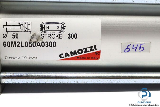 camozzi-60M2L050A0300-iso-cylinder-used-1