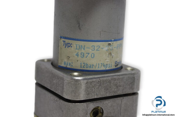 festo-DN-32-25-PPV-iso-cylinder-used-1