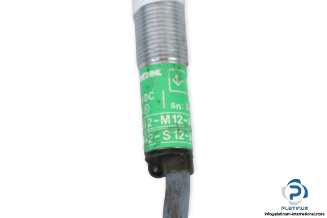 turck-BI2-M12-AP6X-inductive-sensor-(used)-3