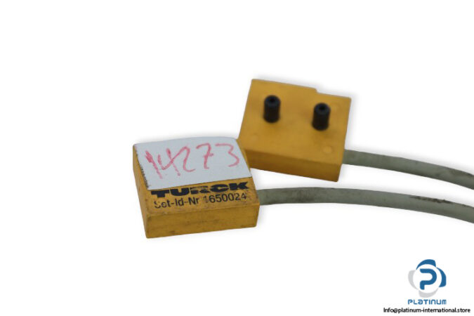 turck-NI1-Q6.5-AP6-0.125-FSF4.4_S304-inductive-sensor-(used)-1