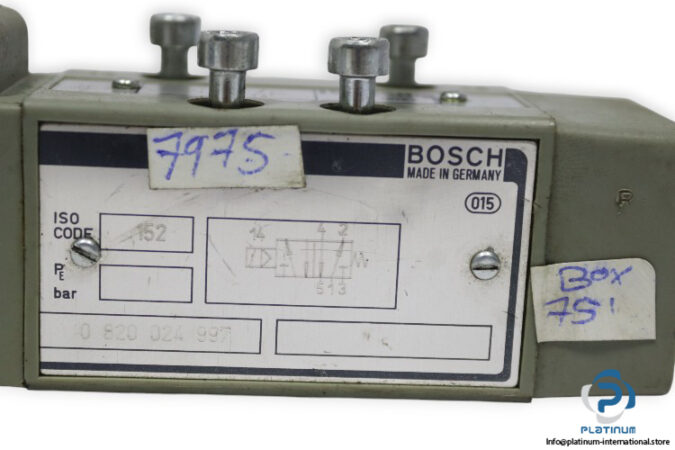 Bosch-0-820-024-997-single-solenoid-valve-(used)-1