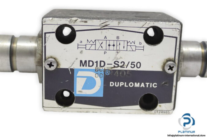 Diplomatic-MD1D-S2_50-solenoid-operated-directional-valve-without-coil-(used)-1