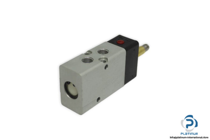 Norgren-2622000-single-solenoid-valve-(without-coil)-(used)-2