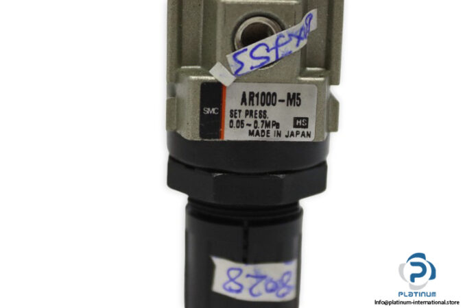 Smc-AR1000-M5-pressure-regulator-(used)-1