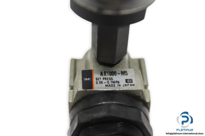 Smc-AR1000-M5-pressure-regulator-(used)-2